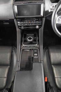 USED 2019 69 JAGUAR F-PACE 2.0 CHEQUERED FLAG AWD 5d 178 BHP +NATIONWIDE HOME DELIVERY+