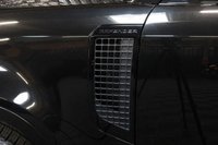 USED 2020 20 LAND ROVER DEFENDER 2.0 SE 5d 237 BHP FANTASTIC SPEC - ALL THE BEST EXTRAS - DEPLOYABLE TOW BAR - HEATED SEATS, HEATED STEERING WHEEL AND IN THE BEST COLOUR!!