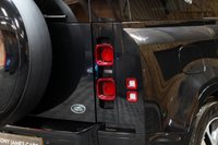 USED 2020 20 LAND ROVER DEFENDER 2.0 SE 5d 237 BHP FANTASTIC SPEC - ALL THE BEST EXTRAS - DEPLOYABLE TOW BAR - HEATED SEATS, HEATED STEERING WHEEL AND IN THE BEST COLOUR!!