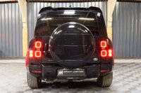 USED 2020 20 LAND ROVER DEFENDER 2.0 SE 5d 237 BHP FANTASTIC SPEC - ALL THE BEST EXTRAS - DEPLOYABLE TOW BAR - HEATED SEATS, HEATED STEERING WHEEL AND IN THE BEST COLOUR!!