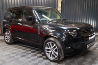 USED 2020 20 LAND ROVER DEFENDER 2.0 SE 5d 237 BHP FANTASTIC SPEC - ALL THE BEST EXTRAS - DEPLOYABLE TOW BAR - HEATED SEATS, HEATED STEERING WHEEL AND IN THE BEST COLOUR!!