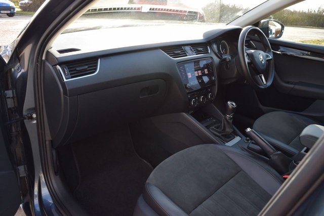 2018 SKODA OCTAVIA - Photo 8