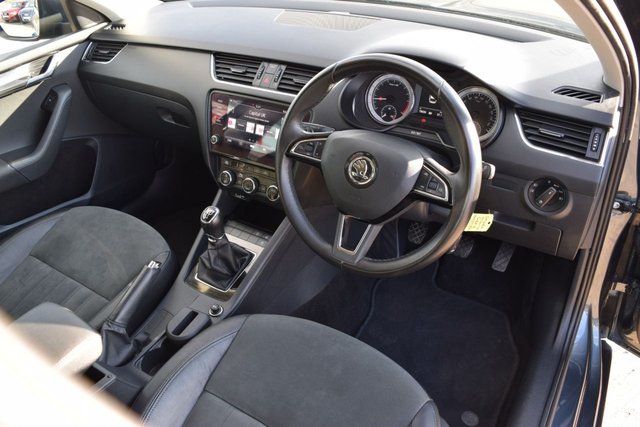 2018 SKODA OCTAVIA - Photo 2