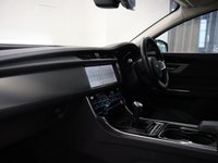 USED 2018 67 JAGUAR XF 2.0 PRESTIGE 4d 161 BHP STUNNING SPECIFICATION WITH LOW MILES AND DIGITAL JAGUAR SERVICE RECORD
