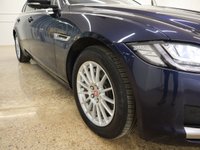 USED 2018 67 JAGUAR XF 2.0 PRESTIGE 4d 161 BHP STUNNING SPECIFICATION WITH LOW MILES AND DIGITAL JAGUAR SERVICE RECORD