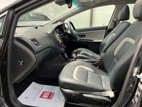 USED 2015 65 KIA CEED 1.6 CRDi 4 Tech Sportswagon 5dr Diesel Manual Euro 6 (s/s) (134 bhp) Pan Roof,Cruise,&pound;20Tax
