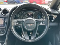 USED 2018 18 BENTLEY BENTAYGA 4.0 V8 D 5d 430 BHP FULL SERVICE HISTORY + LOW MILEAGE + V8 DIESEL + MULLINER PACK + MASSIVE SPEC