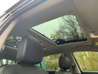 USED 2015 64 KIA SPORTAGE 2.0 CRDI KX-4 5d 181 BHP 2014/64reg KIA SPORTAGE 2.0 CRDi KX-4 AWD DIESEL - AUTOMATIC - FULL BLACK LEATHER - TWIN GLASS ROOF -  SATELLITE NAVIGATION - REAR CAMERA - INFINITY PREMIUM SOUND SYSTEM - COST NEW OVER &pound;30K