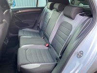 USED 2017 17 VOLKSWAGEN GOLF 2.0 R-LINE TDI BLUEMOTION TECHNOLOGY 5d 148 BHP 