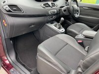 USED 2013 63 RENAULT SCENIC 1.6 DYNAMIQUE TOMTOM DCI S/S 5d 130 BHP &pound;30 ROAD TAX