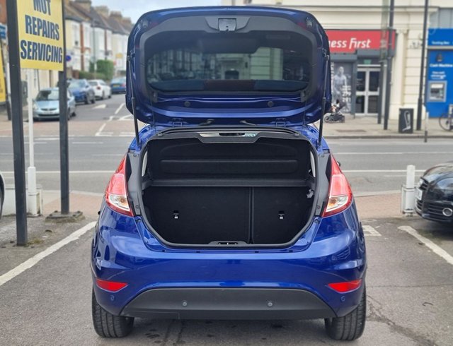 2014 FORD FIESTA - Photo 9