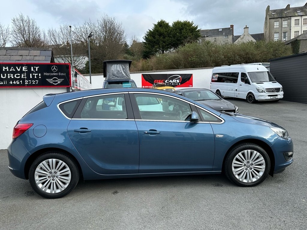 USED 2015 VAUXHALL ASTRA 1.4 EXCITE 5d 98 BHP GOOD CLEAN EXAMPLE