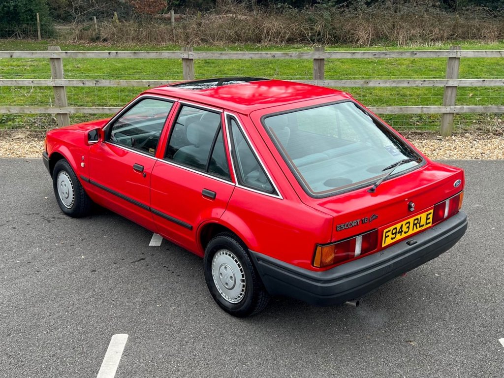 USED 1989 F FORD ESCORT FIREFLY // AUTOMATIC // 1.6 89BHP // 5d // px swap  