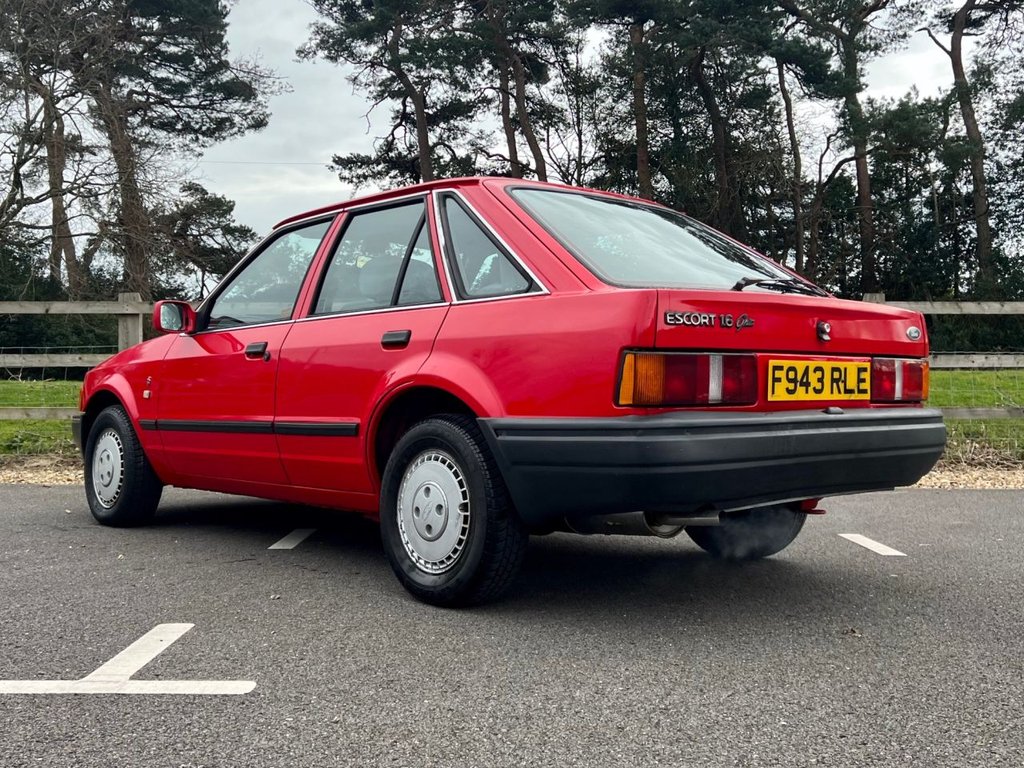 USED 1989 F FORD ESCORT FIREFLY // AUTOMATIC // 1.6 89BHP // 5d // px swap  