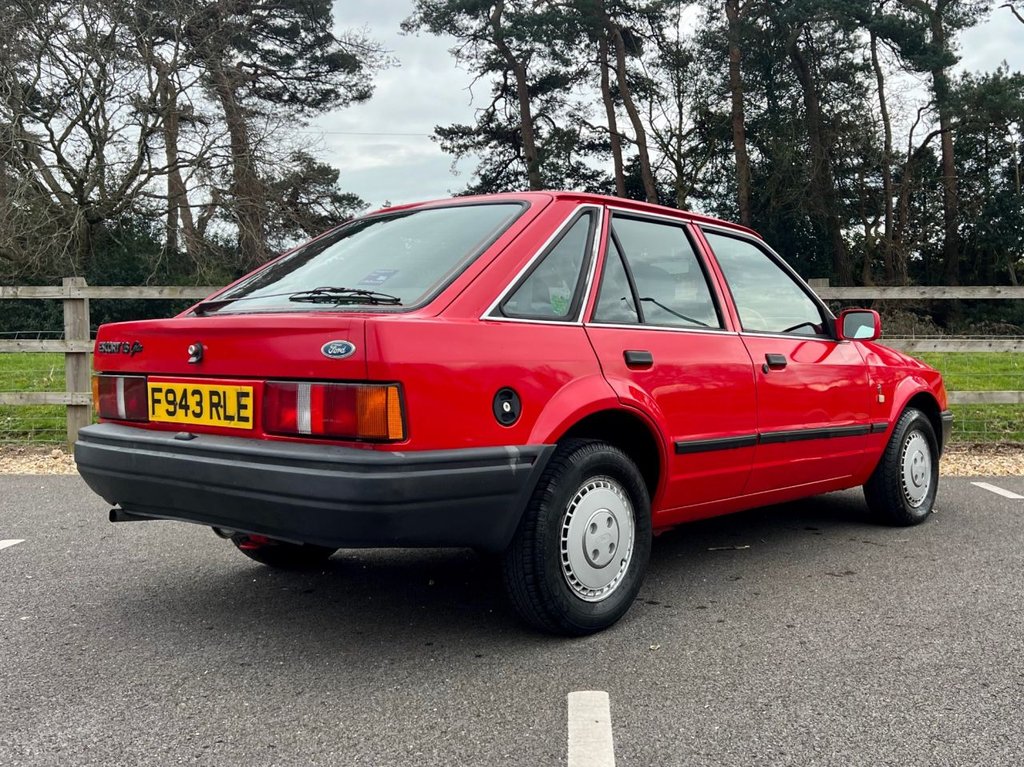 USED 1989 F FORD ESCORT FIREFLY // AUTOMATIC // 1.6 89BHP // 5d // px swap  