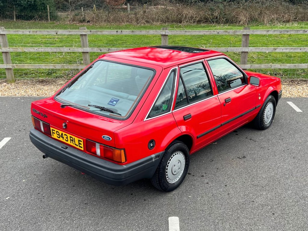 USED 1989 F FORD ESCORT FIREFLY // AUTOMATIC // 1.6 89BHP // 5d // px swap  