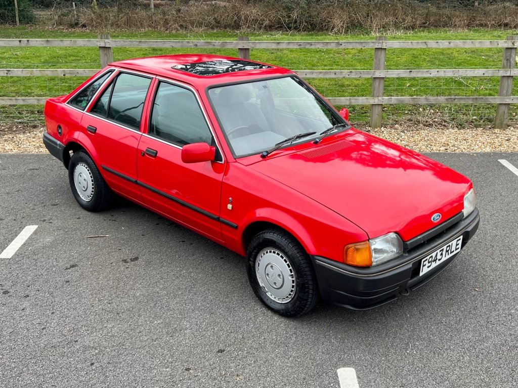 USED 1989 F FORD ESCORT FIREFLY // AUTOMATIC // 1.6 89BHP // 5d // px swap  