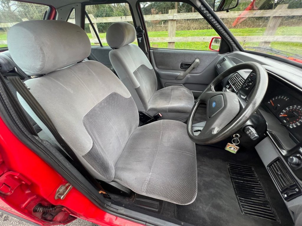 USED 1989 F FORD ESCORT FIREFLY // AUTOMATIC // 1.6 89BHP // 5d // px swap  