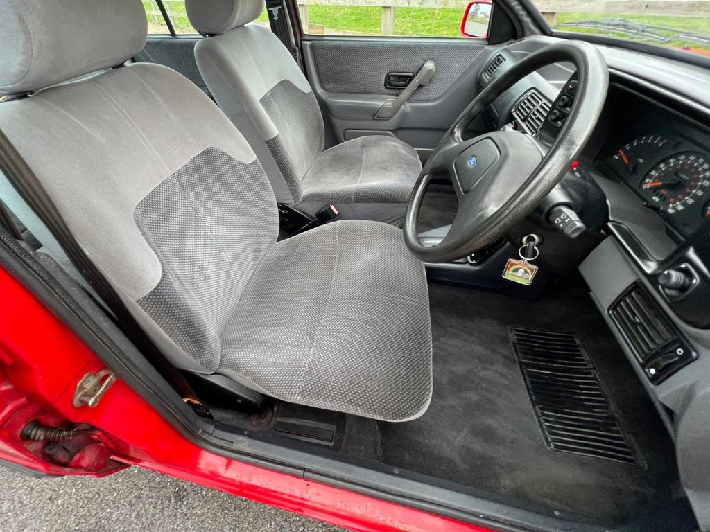 USED 1989 F FORD ESCORT FIREFLY // AUTOMATIC // 1.6 89BHP // 5d // px swap  