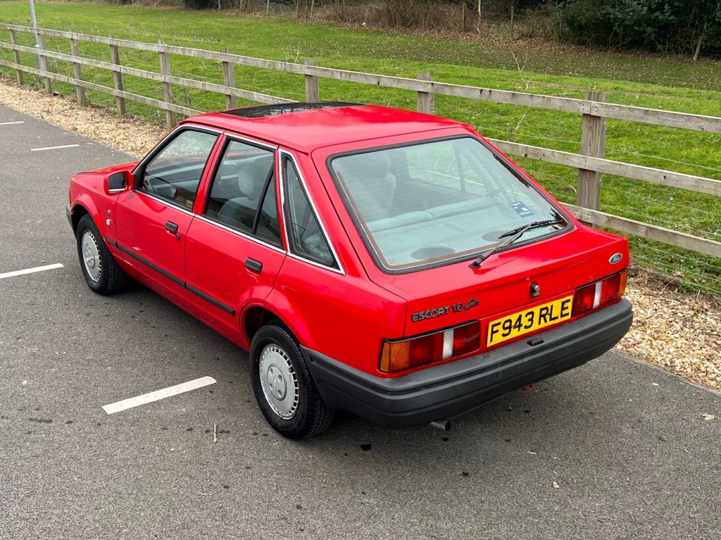 USED 1989 F FORD ESCORT FIREFLY // AUTOMATIC // 1.6 89BHP // 5d // px swap  