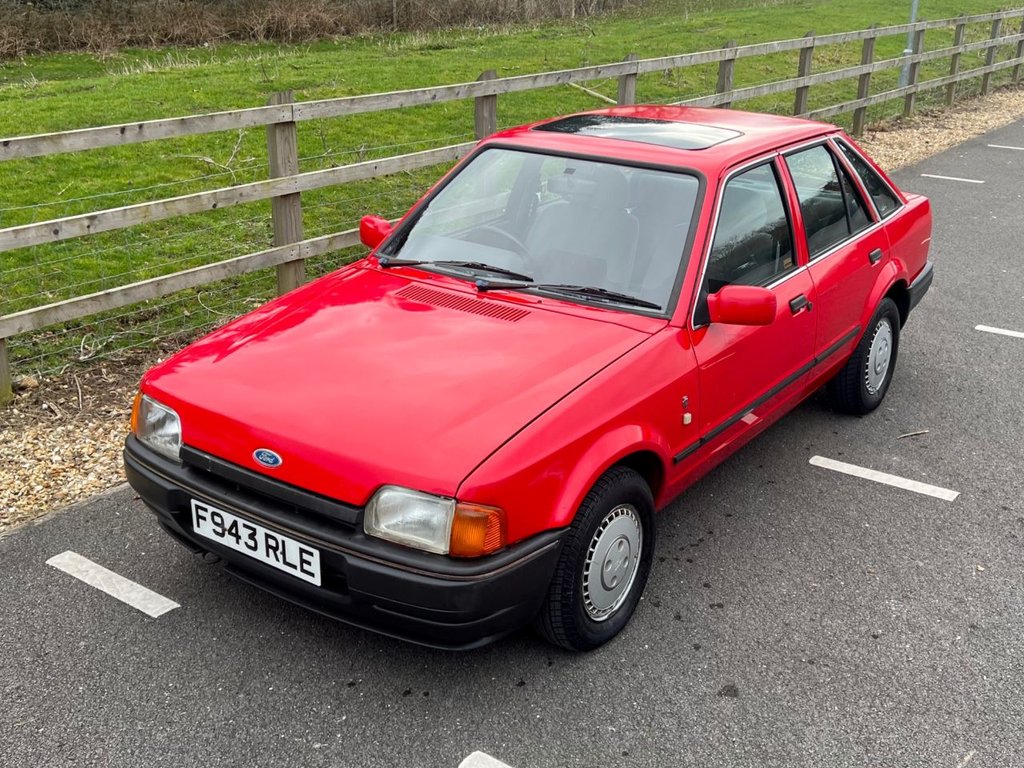 USED 1989 F FORD ESCORT FIREFLY // AUTOMATIC // 1.6 89BHP // 5d // px swap  