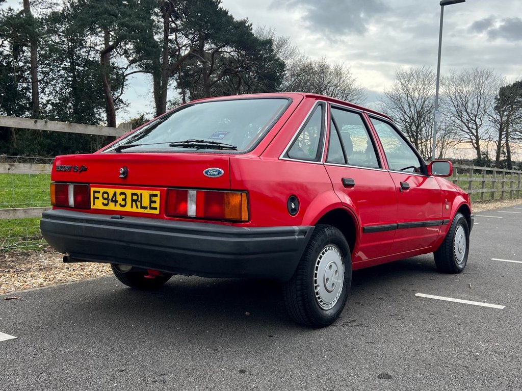 USED 1989 F FORD ESCORT FIREFLY // AUTOMATIC // 1.6 89BHP // 5d // px swap  
