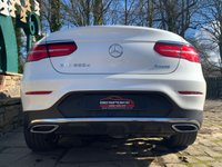 USED 2018 68 MERCEDES-BENZ GLC-CLASS 2.1 GLC 250 D 4MATIC AMG LINE PREMIUM PLUS 4d 201 BHP STUNNING 2018/68reg MERCEDES GLC COUPE - 4-MATIC - 9SPD AUTOMATIC/PADDLE SHIFT GEARBOX - FULL HEATED BLACK LEATHER - SATELLITE NAVIGATION - ELEC GLASS ROOF - 1 FORMER KEEPER - FULL HISTORY - HUGE SPEC COSTING IN EXCESS OF &pound;47K WHEN NEW