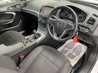 USED 2015 15 VAUXHALL INSIGNIA 2.0 DESIGN NAV CDTI ECOFLEX S/S 5d 138 BHP 