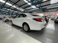 USED 2015 15 VAUXHALL INSIGNIA 2.0 DESIGN NAV CDTI ECOFLEX S/S 5d 138 BHP 