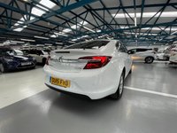USED 2015 15 VAUXHALL INSIGNIA 2.0 DESIGN NAV CDTI ECOFLEX S/S 5d 138 BHP 