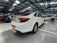 USED 2015 15 VAUXHALL INSIGNIA 2.0 DESIGN NAV CDTI ECOFLEX S/S 5d 138 BHP 