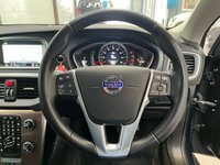 USED 2015 65 VOLVO V40 Cross Country 2.0 D4 SE Nav Hatchback 5dr Diesel Manual Euro 6 (s/s) (190 ps) Sat Nav, Heated Seats,&pound;20 TAX!
