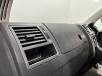 USED 2015 15 VOLKSWAGEN CARAVELLE 2.0 EXECUTIVE TDI BLUEMOTION TECHNOLOGY 5d 180 BHP 1 Owner, Automatic,  High Specification Executive Model