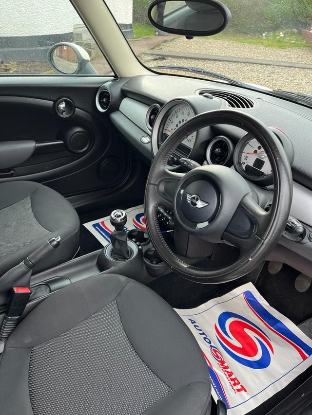 2011 MINI HATCH ONE - Photo 8