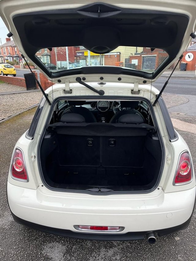 2011 MINI HATCH ONE - Photo 7