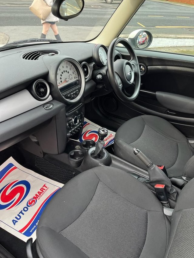 2011 MINI HATCH ONE - Photo 9