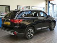 USED 2019 69 MITSUBISHI OUTLANDER 2.0 DESIGN 5d 148 BHP 7 SEATS APP BASED SAT NAV CAMERA HEATED SEATS PARKING SENSORS MITSUBISHI WARRANY TILL OCT 2024