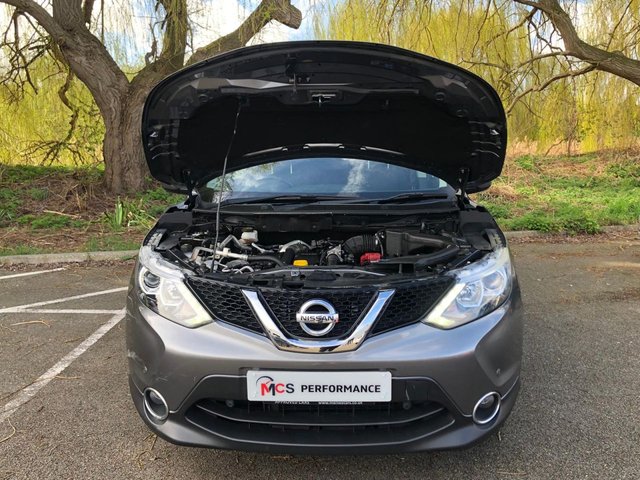 View our NISSAN QASHQAI