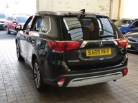 USED 2019 69 MITSUBISHI OUTLANDER 2.0 EXCEED 5d 148 BHP 7 SEATS SAT NAV LEATHER HEATED SEATS 1 OWNER MITSUBISHI WARRANTY NOV 2024