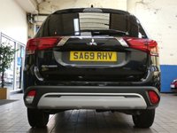 USED 2019 69 MITSUBISHI OUTLANDER 2.0 EXCEED 5d 148 BHP 7 SEATS SAT NAV LEATHER HEATED SEATS 1 OWNER MITSUBISHI WARRANTY NOV 2024