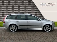 USED 2005 55 VOLVO V50 2.0 D SPORT 5d 135 BHP SUNROOF - HEATED SEATS