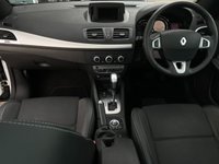 USED 2011 N RENAULT MEGANE 2.0 DYNAMIQUE TOMTOM VVT 2d 140 BHP LOW RATE FINANCE