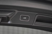 USED 2018 18 LAND ROVER RANGE ROVER VELAR 2.0 R-DYNAMIC SE 5d 238 BHP +FREE 15 MONTHS WARRANTY INCLUDED+
