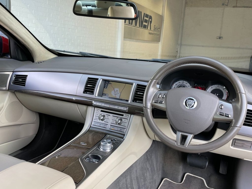USED 2011 61 JAGUAR XF 3.0 V6 PORTFOLIO 4d 240 BHP 