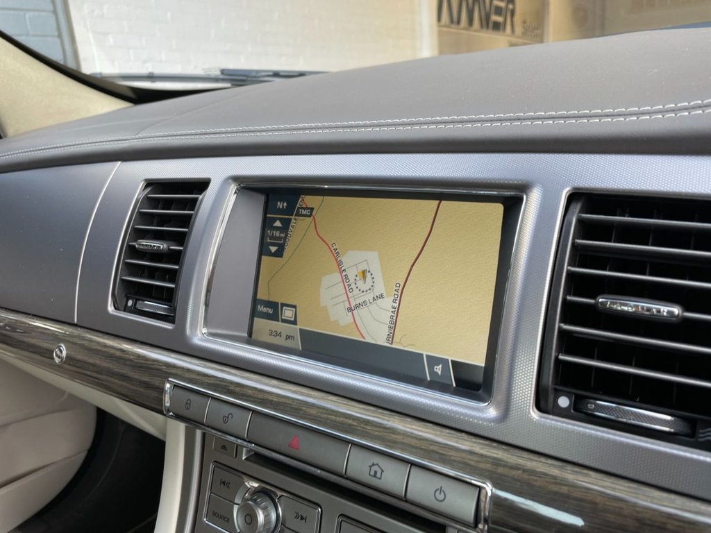 USED 2011 61 JAGUAR XF 3.0 V6 PORTFOLIO 4d 240 BHP 