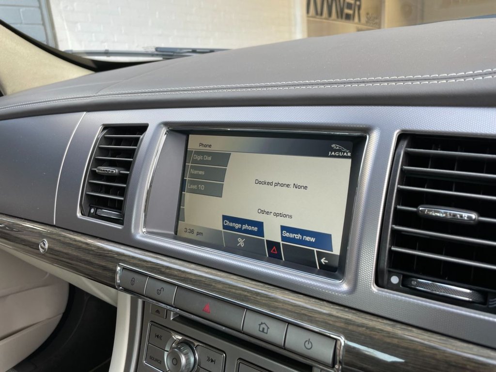 USED 2011 61 JAGUAR XF 3.0 V6 PORTFOLIO 4d 240 BHP 