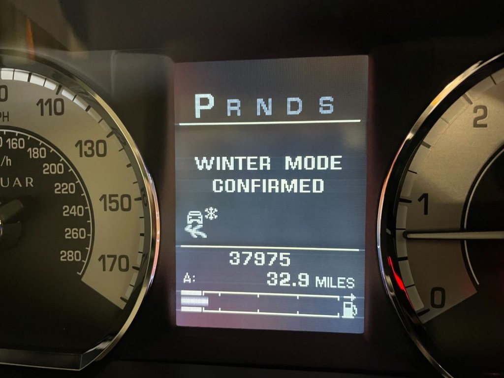 USED 2011 61 JAGUAR XF 3.0 V6 PORTFOLIO 4d 240 BHP 