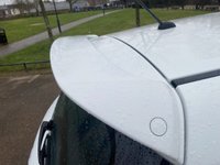 USED 2015 15 SUZUKI SWIFT 1.2 SZ3 3d  * SATNAV *     ONE OWNER