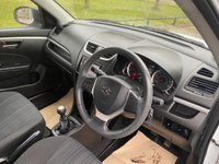 USED 2015 15 SUZUKI SWIFT 1.2 SZ3 3d  * SATNAV *     ONE OWNER