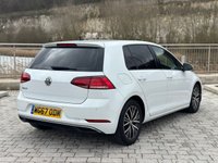 USED 2017 67 VOLKSWAGEN GOLF 1.6 SE NAVIGATION TDI BLUEMOTION TECHNOLOGY DSG 5d 114 BHP 